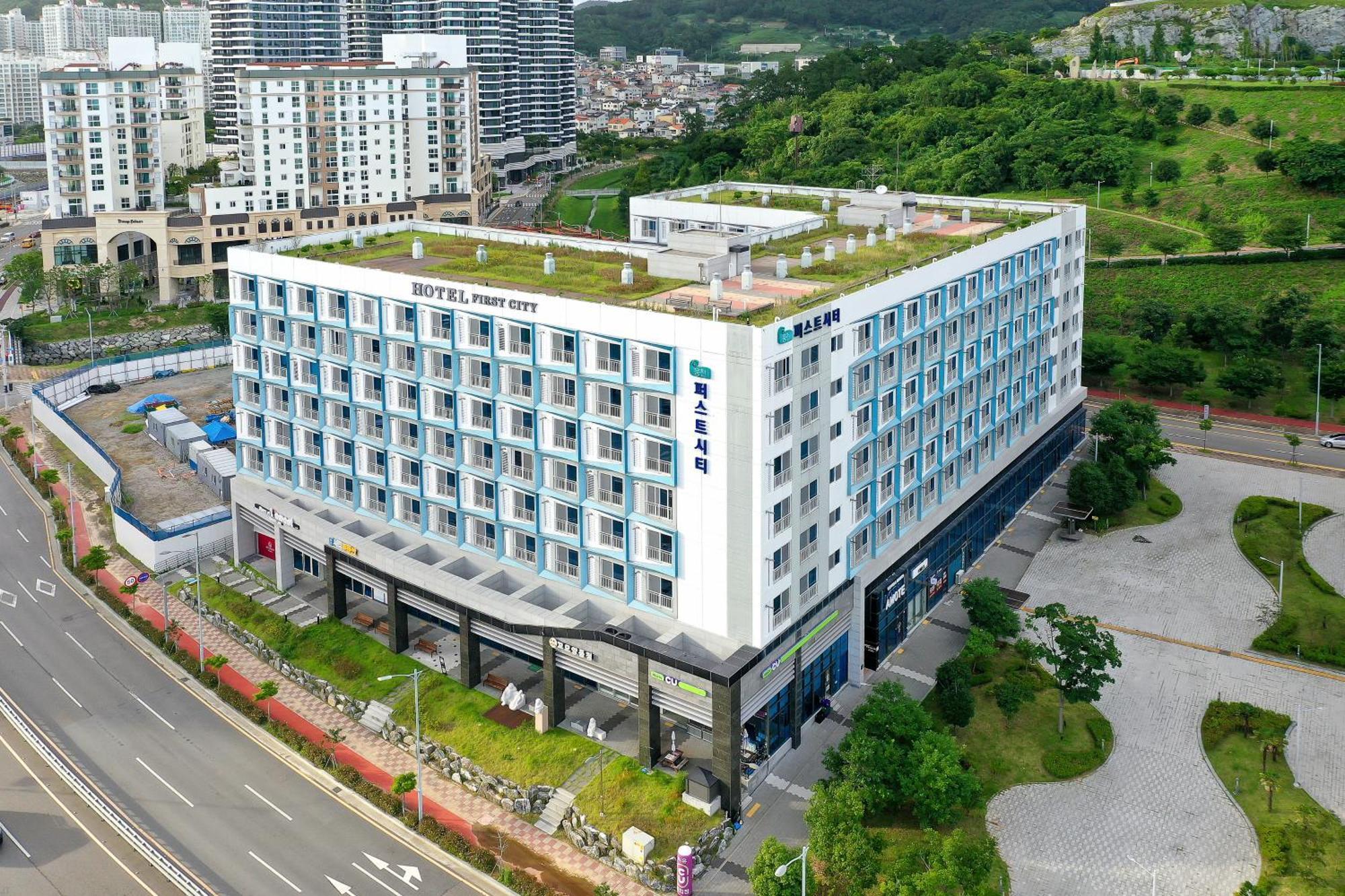 Yeosu Hotel First City エクステリア 写真