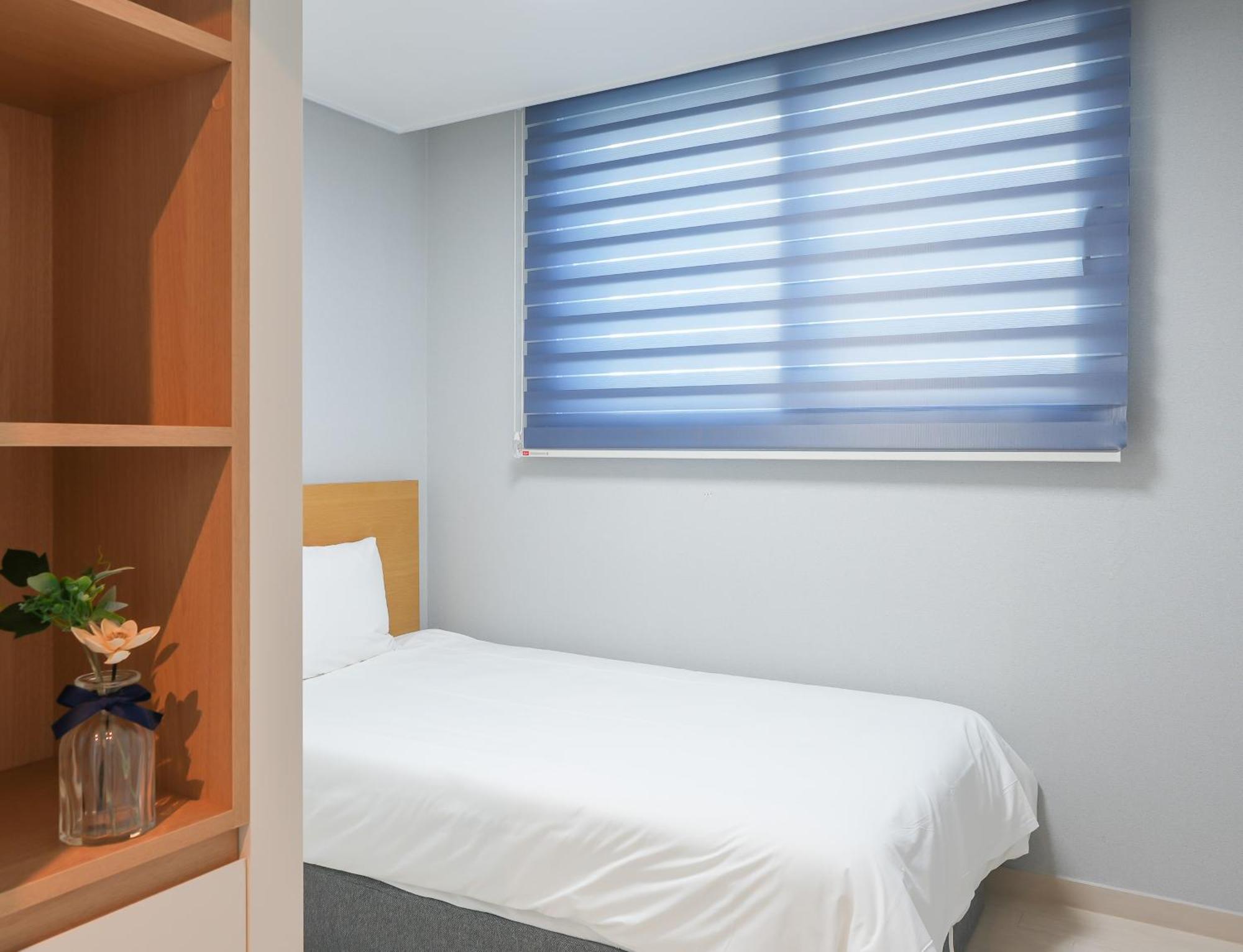 Yeosu Hotel First City エクステリア 写真