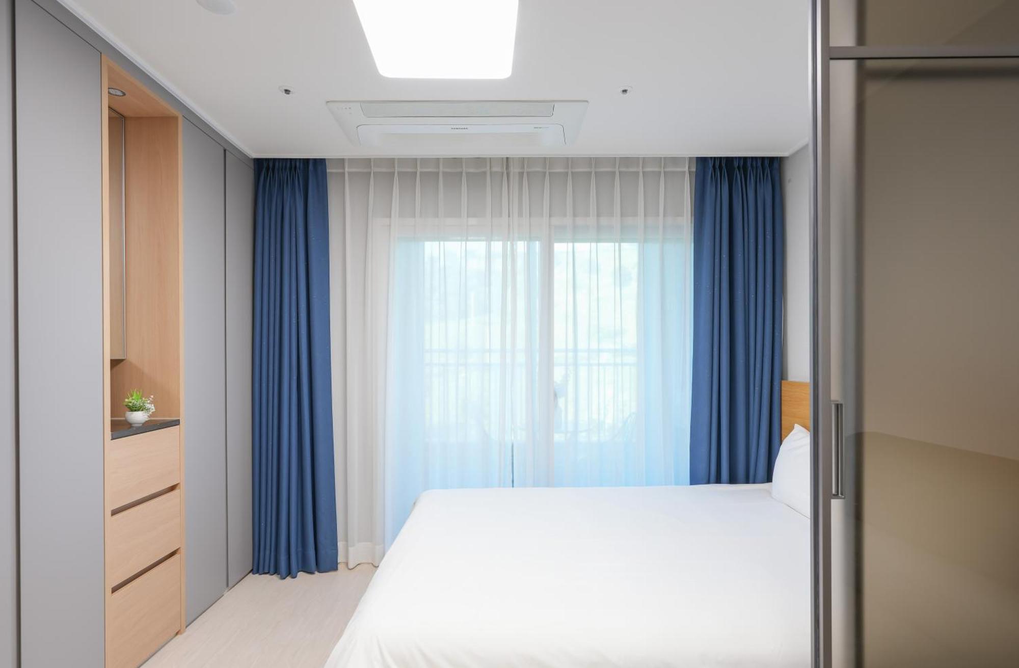 Yeosu Hotel First City エクステリア 写真