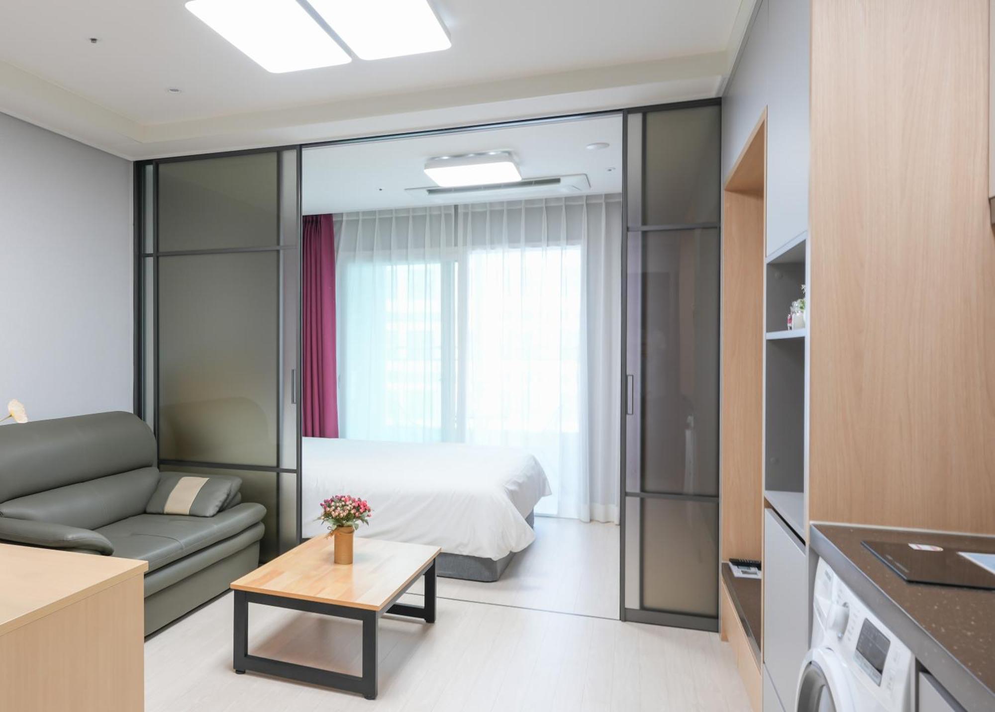 Yeosu Hotel First City エクステリア 写真